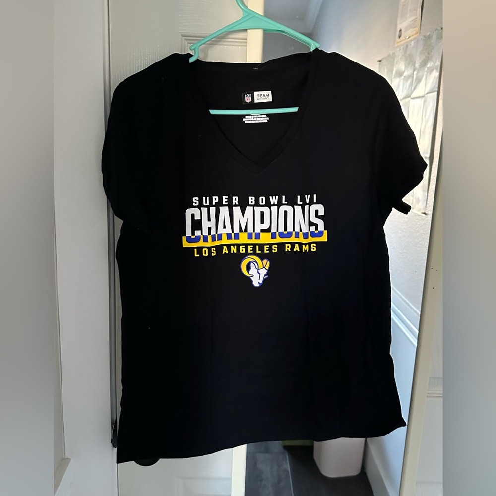 Super Bowl Champions Rams t-shirt women’s v neck